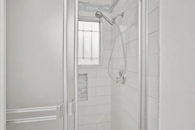 https://cdn.realtyfeed.com/cdn/0/306182361/33c3a839191f6bb78ec5ff415fcfbbdc.webp