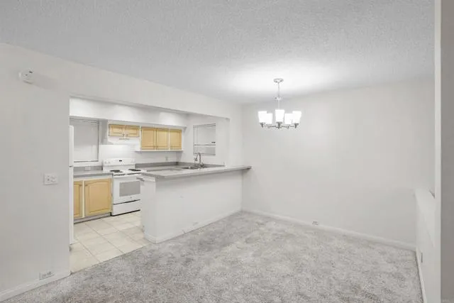 https://cdn.realtyfeed.com/cdn/0/306182361/651e1e9cf827015a5379dd34e256a811.webp