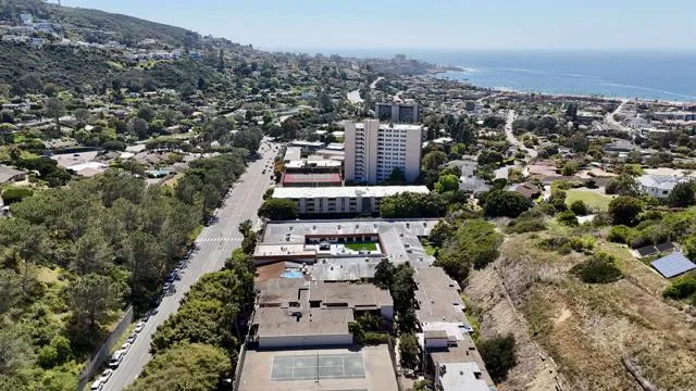 https://cdn.realtyfeed.com/cdn/0/306182361/adf240e9185f3679c6b6f7fd861c647b.webp