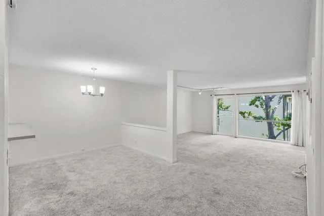 https://cdn.realtyfeed.com/cdn/0/306182361/b74966e6d761c266b7c1c7f7955f2825.webp