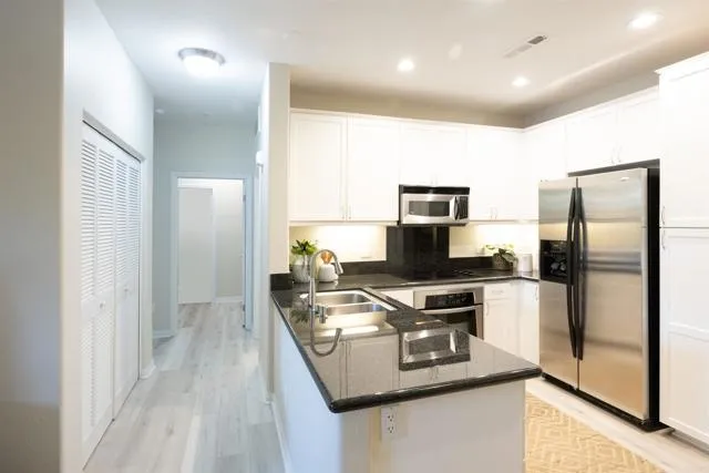 Photo #4: NDP2404788 Listing 