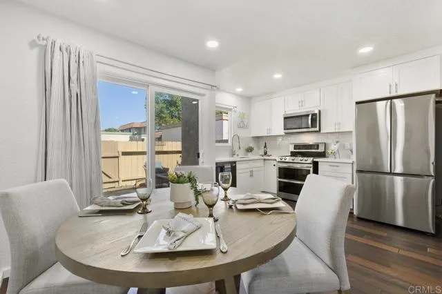 Photo #3: PTP2403830 Listing 