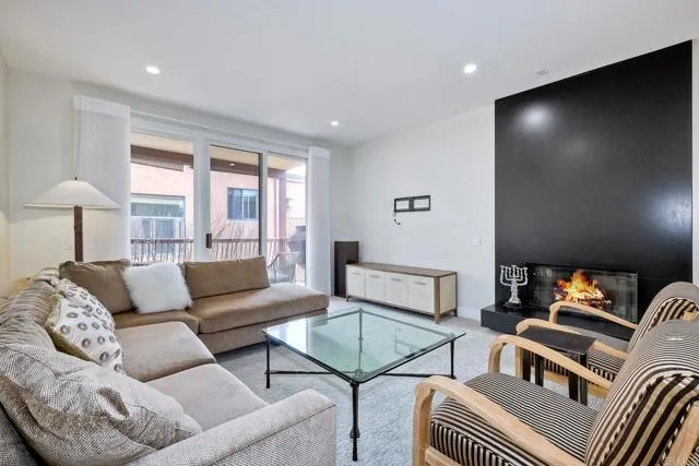 https://cdn.realtyfeed.com/cdn/0/306209145/21b0c6c7ccaae57a6a2736a40462b6a8.webp