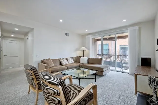 https://cdn.realtyfeed.com/cdn/0/306209145/a81764e854337f406ee45a8fbe22ff38.webp