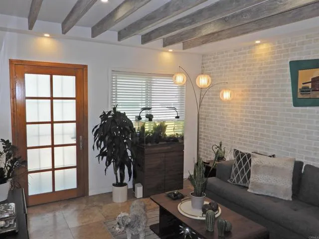 Photo #3: PTP2403916 Listing 