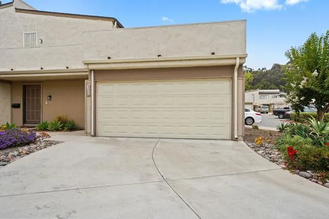 https://cdn.realtyfeed.com/cdn/0/306209507/f9d835bcde9d9714cdb45f80f12a0f9c.webp