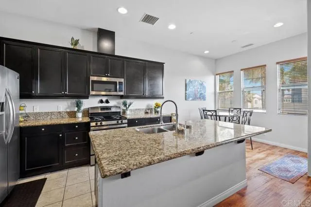 Photo #6: NDP2406297 Listing 