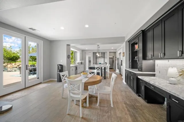 https://cdn.realtyfeed.com/cdn/0/306220141/75ef91822052d94c1305427c802857df.webp