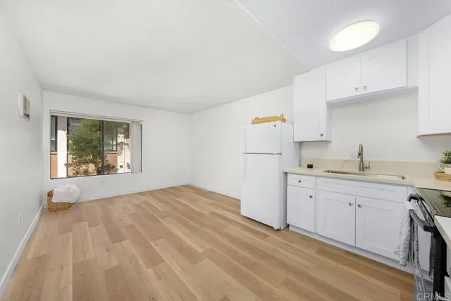 Photo #4: PTP2404332 Listing 