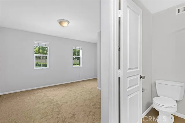 Photo #6: OC24154593 Listing 