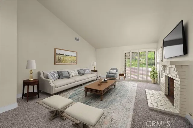https://cdn.realtyfeed.com/cdn/0/306229287/cbc5a9fa13b6ff56f053cdd5cf016f0e.webp