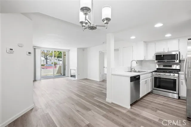 Photo #3: SW24161594 Listing 