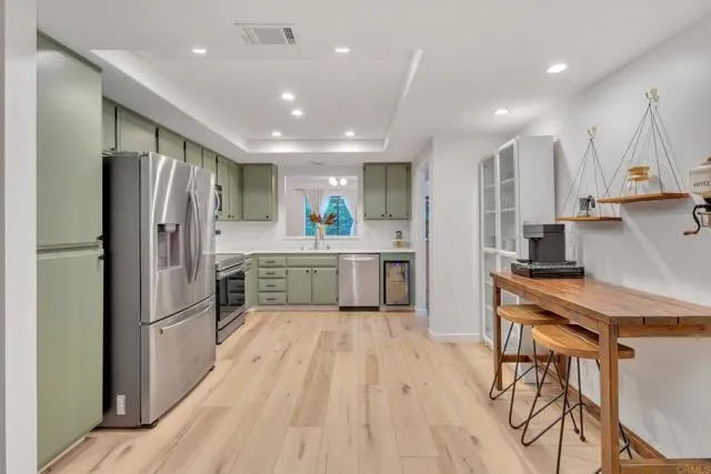 https://cdn.realtyfeed.com/cdn/0/306236864/319758866cb94af6217df17295aaaddc.webp