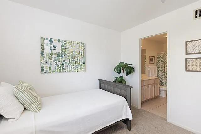 https://cdn.realtyfeed.com/cdn/0/306238827/3f7556e4941e62935f9d47432843008b.webp