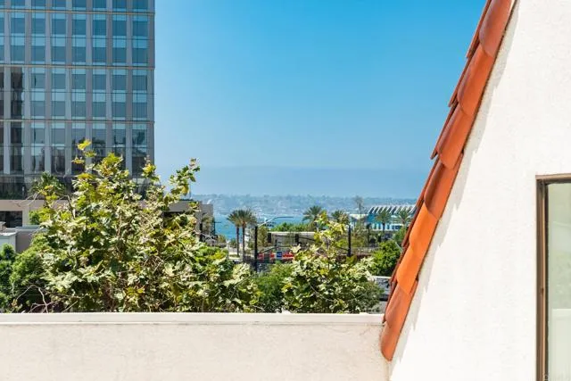 https://cdn.realtyfeed.com/cdn/0/306243131/c4b5f15b854c5597f975d9d1e3e5d3e6.webp