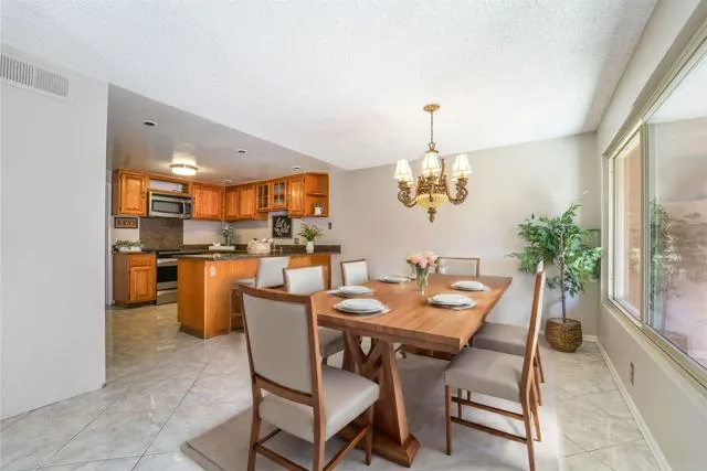 https://cdn.realtyfeed.com/cdn/0/306243785/ec2720bdf2474fec5208ba5cd72bc4b9.webp
