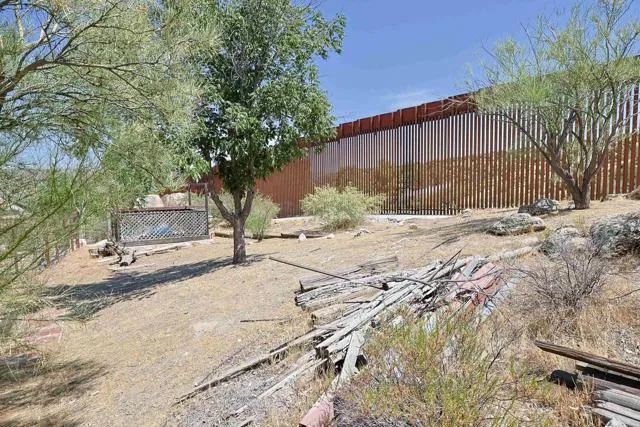 https://cdn.realtyfeed.com/cdn/0/306249064/b6adc4c5424333e5c263669da2aa036f.webp