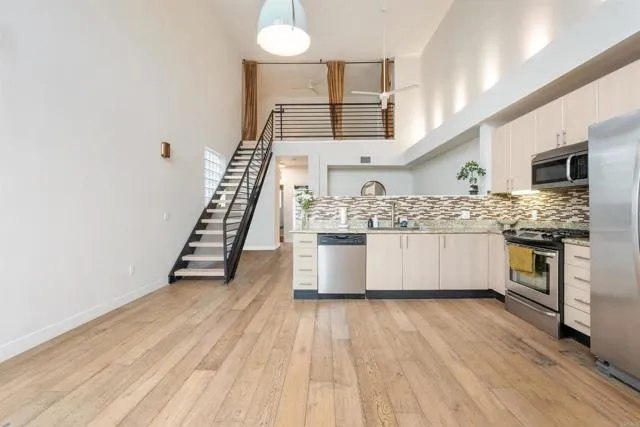 Photo #5: NDP2407631 Listing 