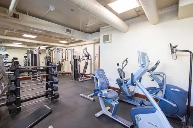 Photo #5: PTP2405163 Listing 