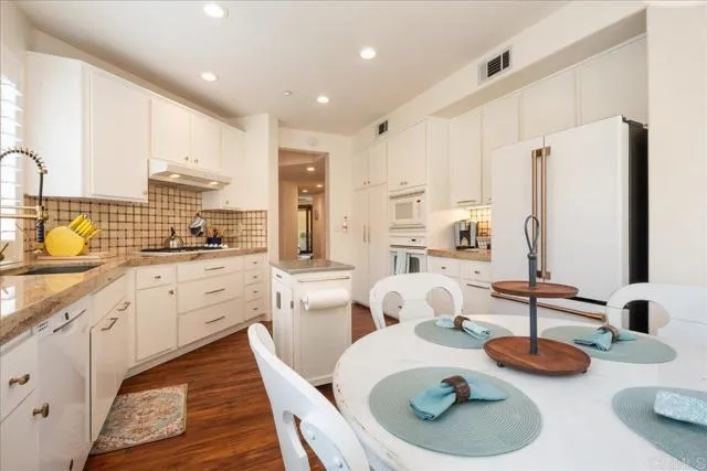 https://cdn.realtyfeed.com/cdn/0/306267863/268c6632b800332f5278914c535383aa.webp