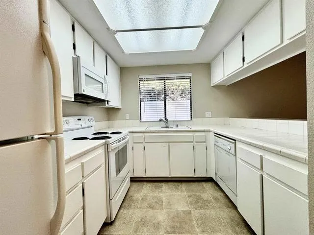 https://cdn.realtyfeed.com/cdn/0/306270824/15e868974acf17279d4e460d96ab76c9.webp