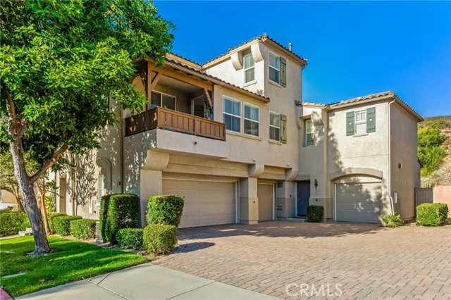 More Details about MLS # ND24200165 : 983 PEARLEAF COURT