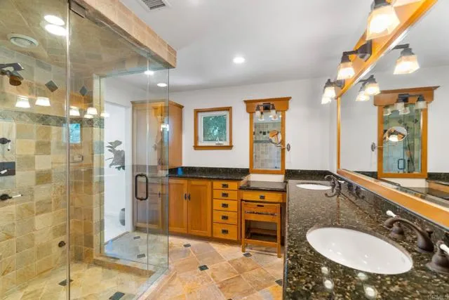 https://cdn.realtyfeed.com/cdn/0/306283849/f3007000bac401a289e0247d793cbdd5.webp