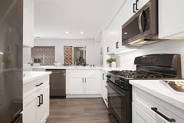 https://cdn.realtyfeed.com/cdn/0/306286891/07335a52de17585fde249a031743ed47.webp