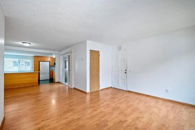 Photo #2: PTP2406407 Listing 