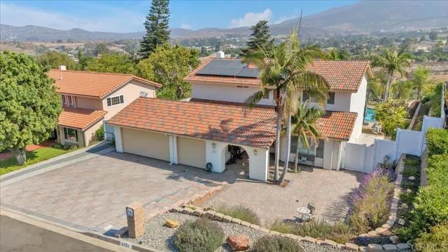 https://cdn.realtyfeed.com/cdn/0/306294184/879fe48101789ed533129d9ee03ce0a7.webp