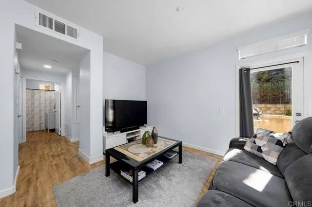 Photo #3: PTP2406769 Listing 