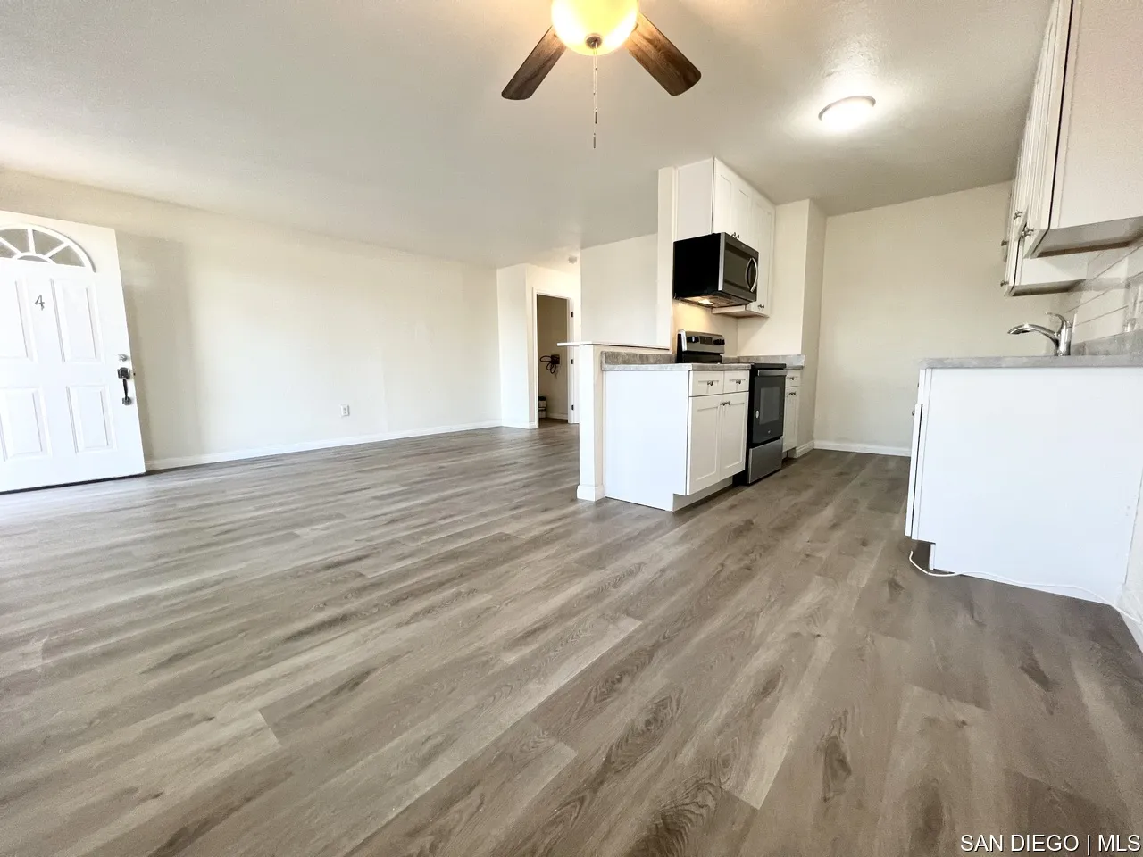 MLS: SDC0000888 Condo For Sale