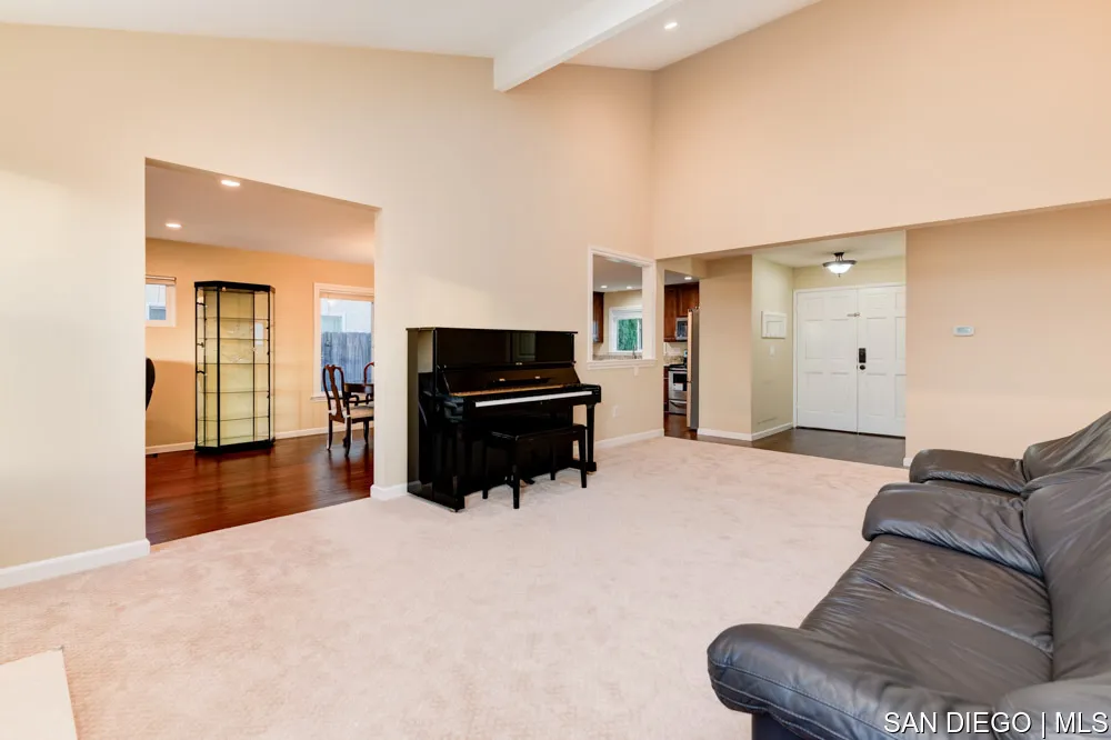 https://cdn.realtyfeed.com/cdn/0/700000872/bec4c6e40ae4402429ffc4cc64a297f1.webp