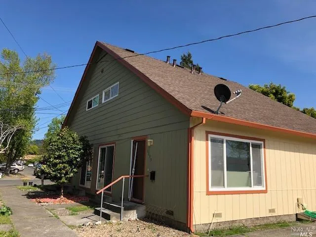 1147 Evans Drive - Photo 4