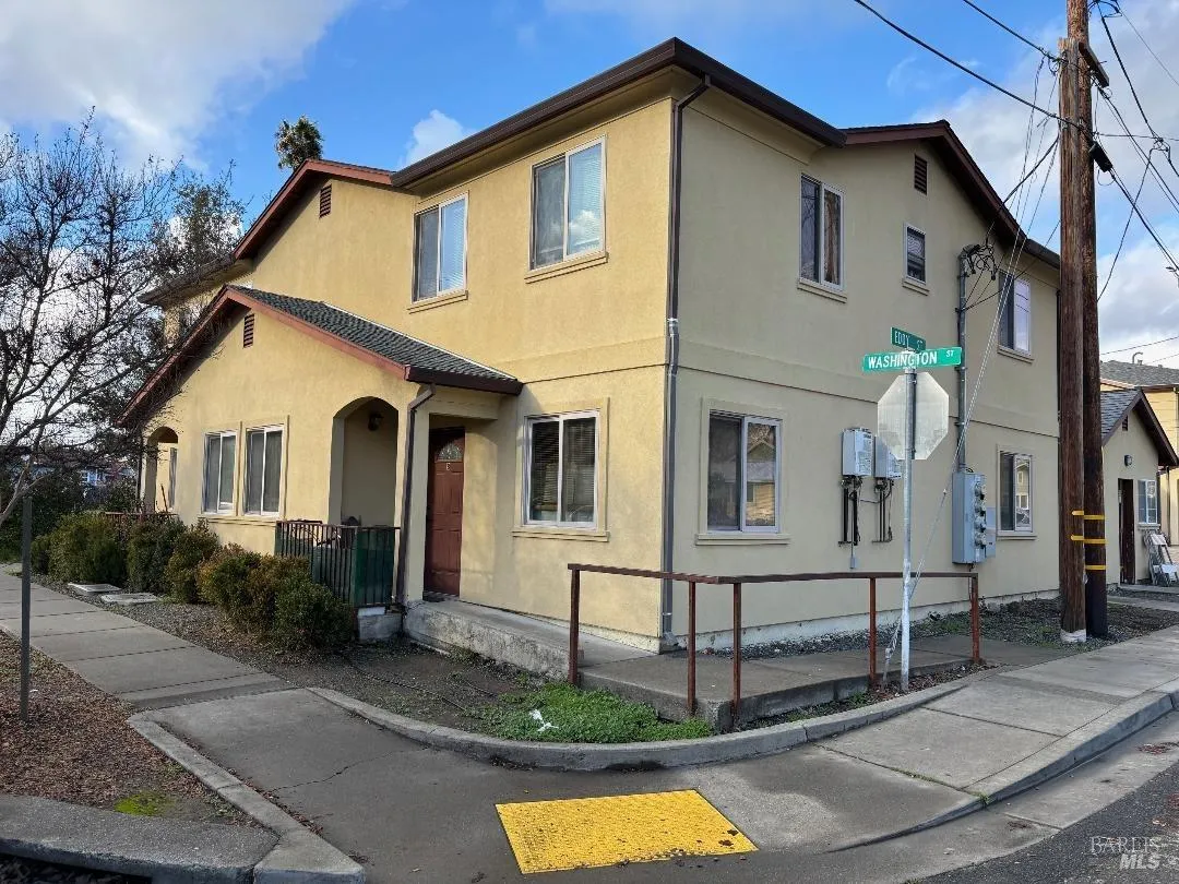 800 Washington Street - in Calistoga, CA