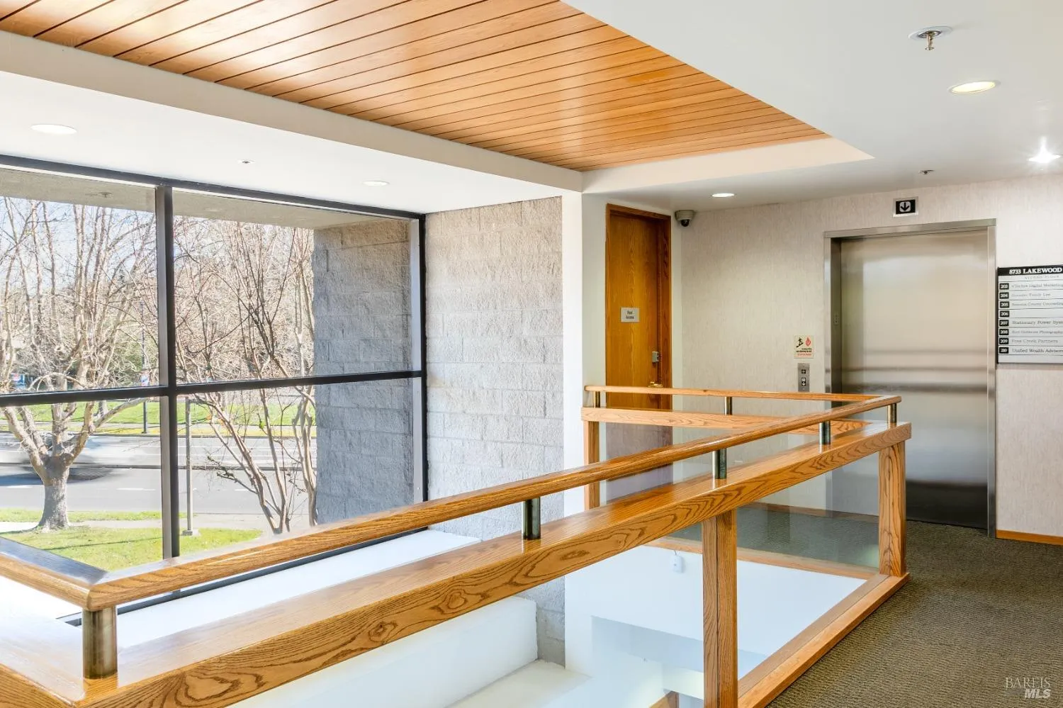 8733 Lakewood Drive - Photo 10