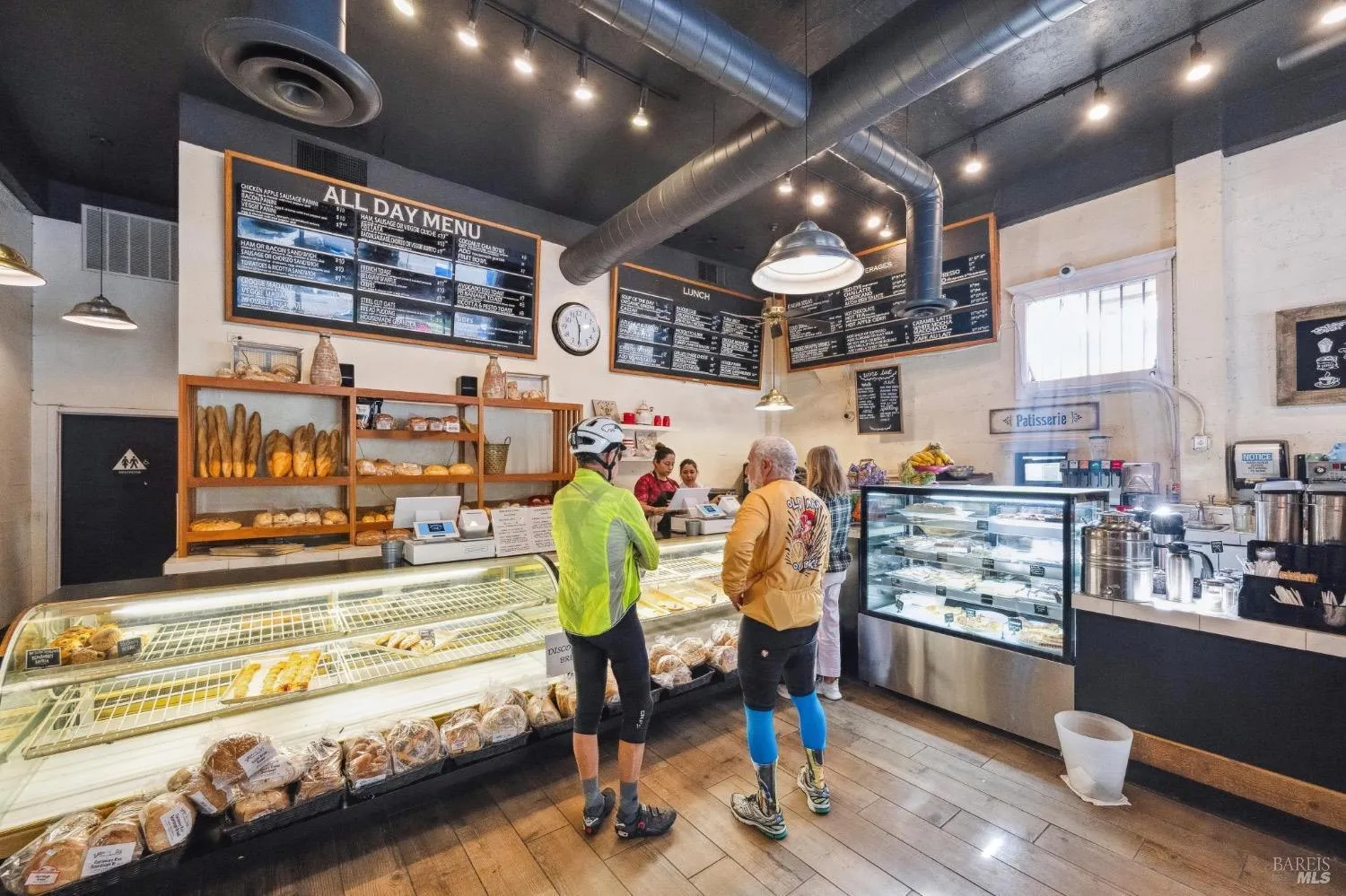 464 1st E Street - Photo 5