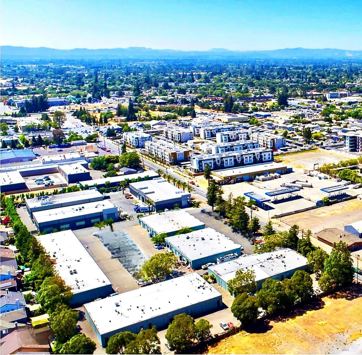 468 Yolanda Avenue - in Santa Rosa, CA