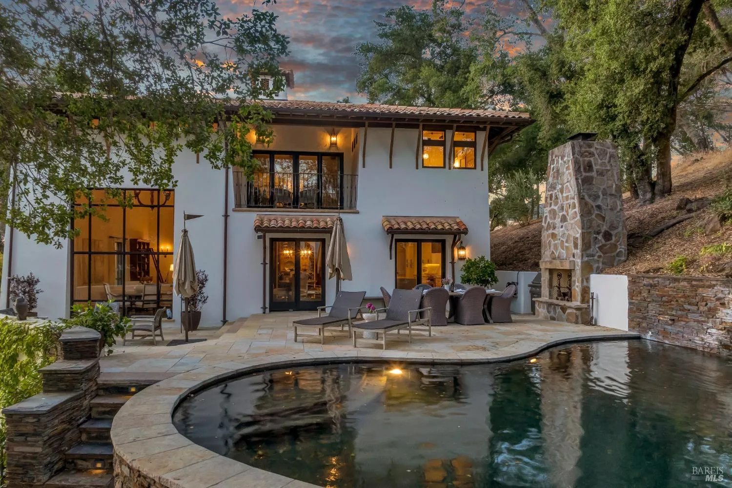 1700 Howell Mountain Road - 5bd/5ba, 3,887 sqft - in St. Helena, CA