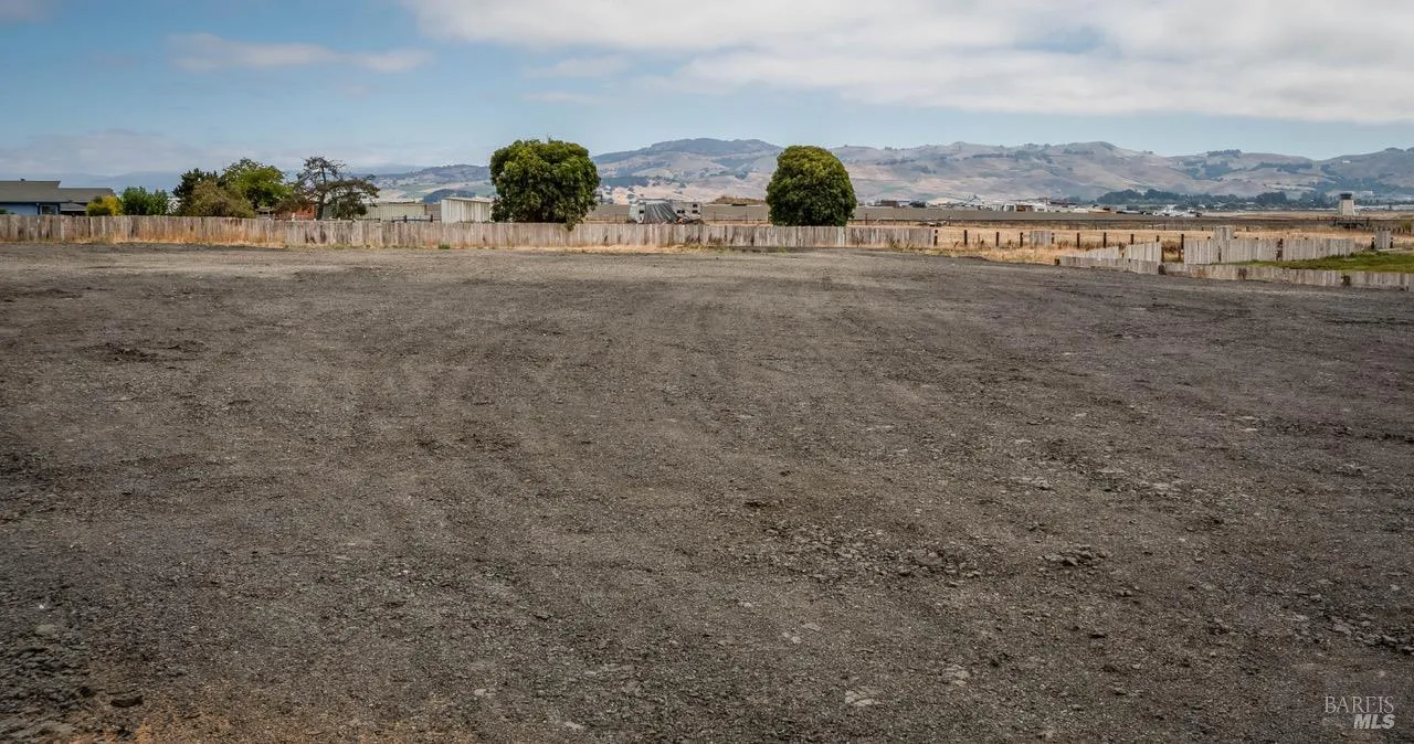 2470 Green Island Road - in American Canyon, CA