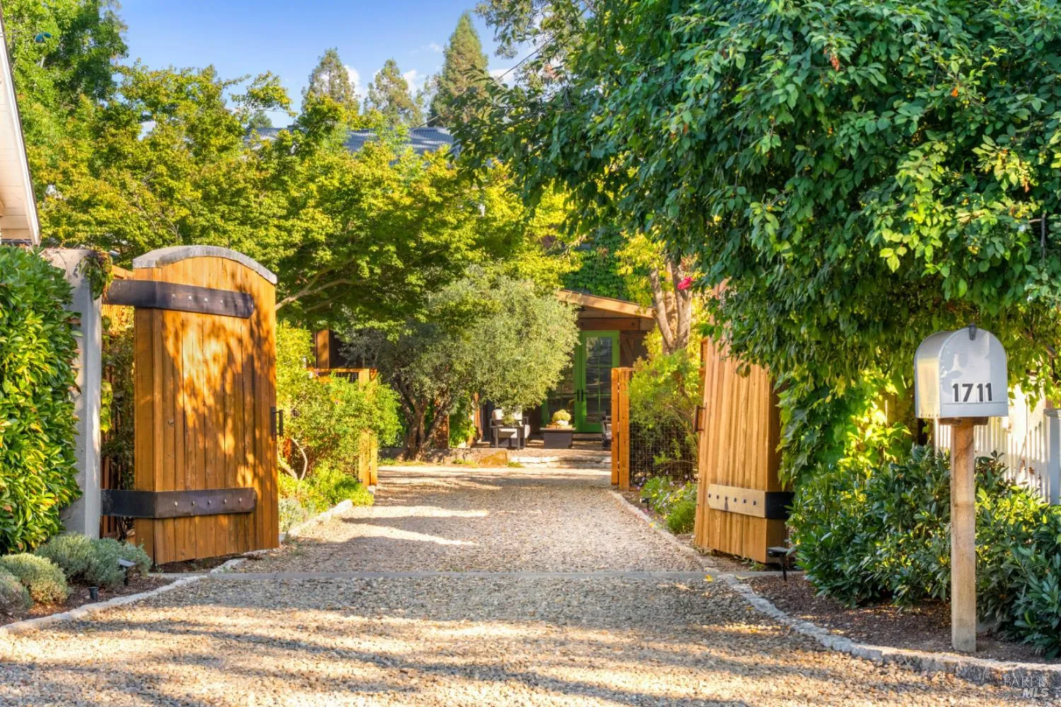 1711 Tainter Street - 4bd/5ba, 3,600 sqft - in St. Helena, CA