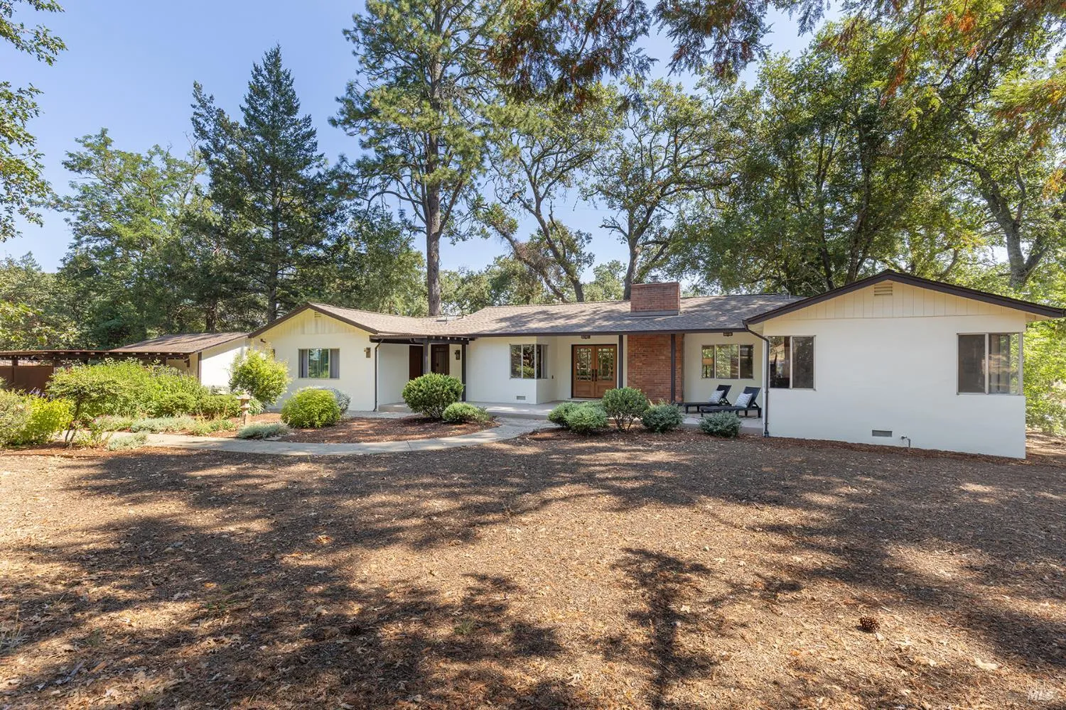 525 Keyes Avenue - 3bd/2ba, 1,640 sqft - in Angwin, CA
