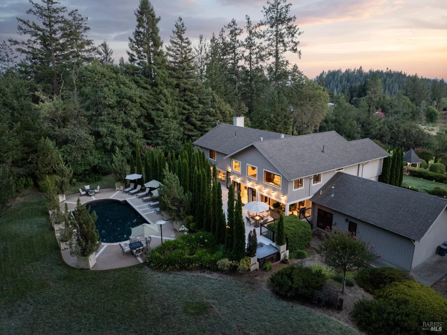 330 Brookside Drive - 8bd/9ba, 6,216 sqft - in Angwin, CA