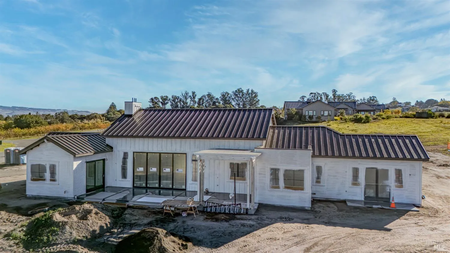2183 Live Oak Farm Lane - 4bd/4ba, 2,995 sqft - in Petaluma, CA