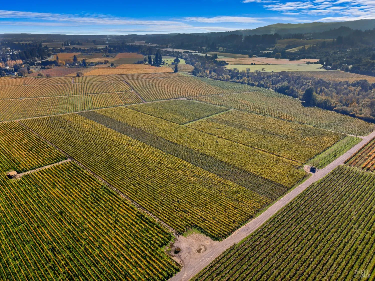 636 Dry Creek Road - in Healdsburg, CA