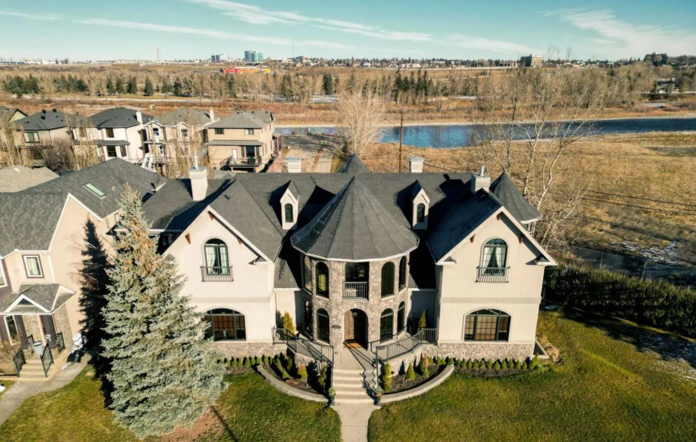 2248 9 Se Avenue, Calgary