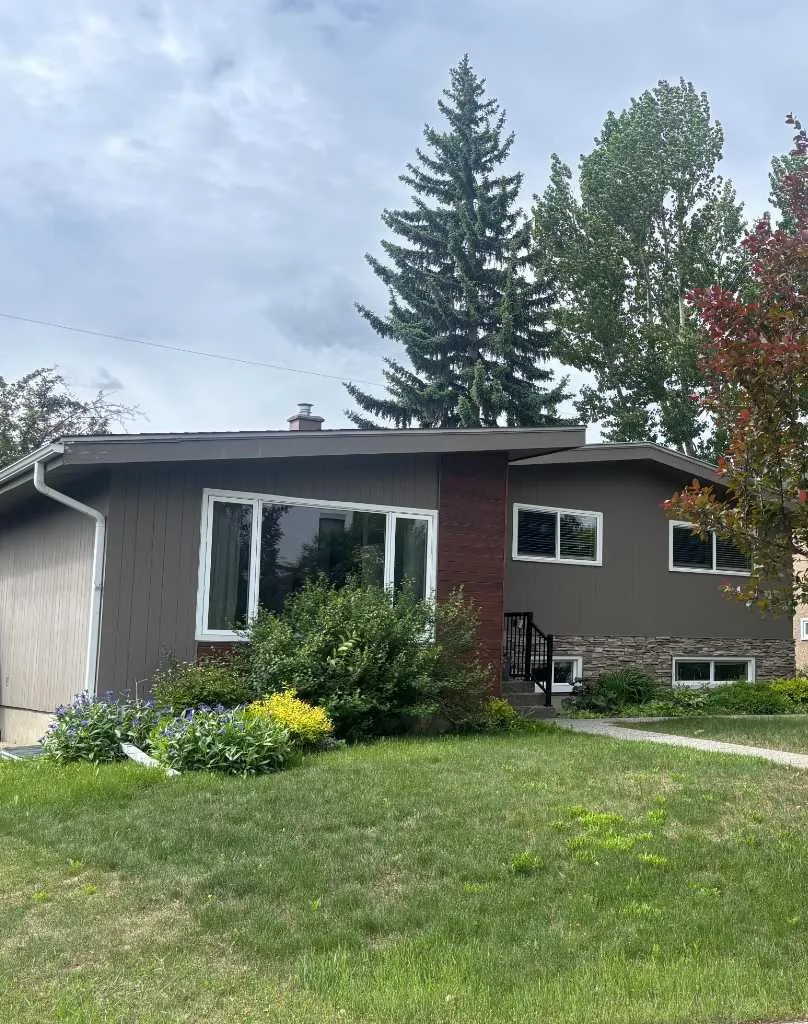 92 Chinook Sw Drive, Calgary