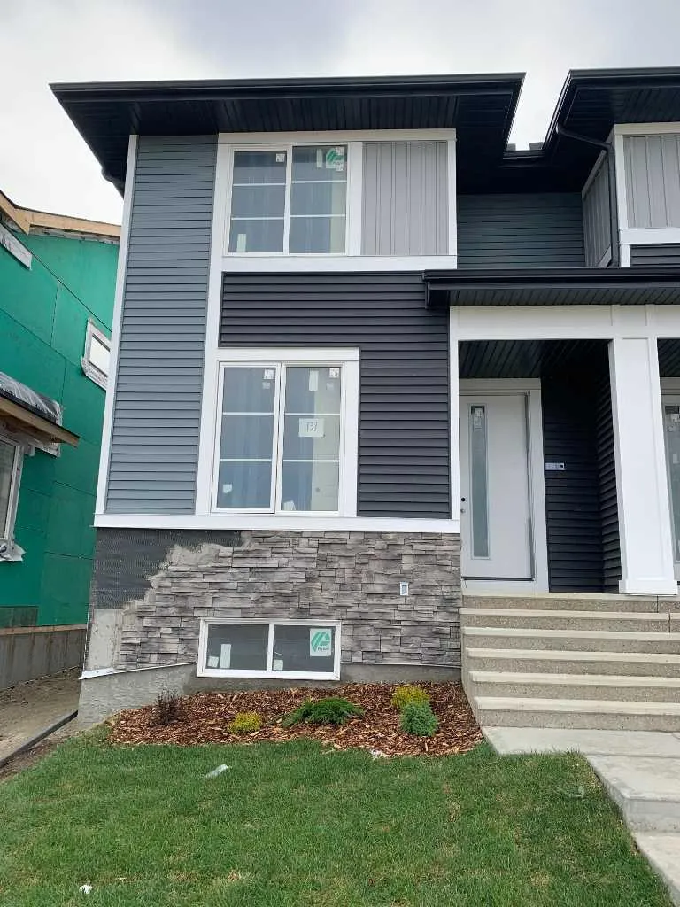 131 Ambleridge Nw Street, Calgary