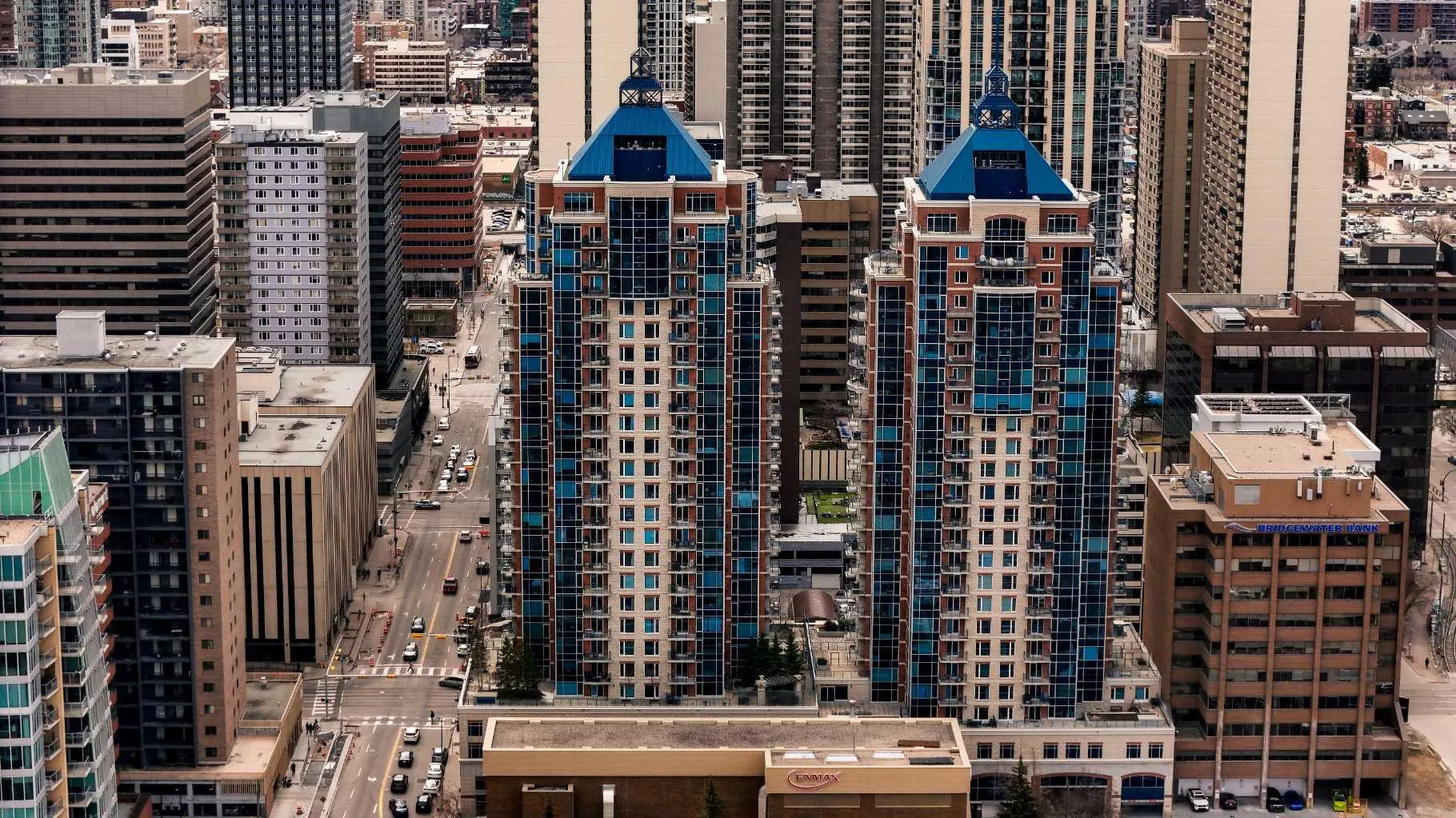 910 5 Sw Avenue Unit 2402, Calgary
