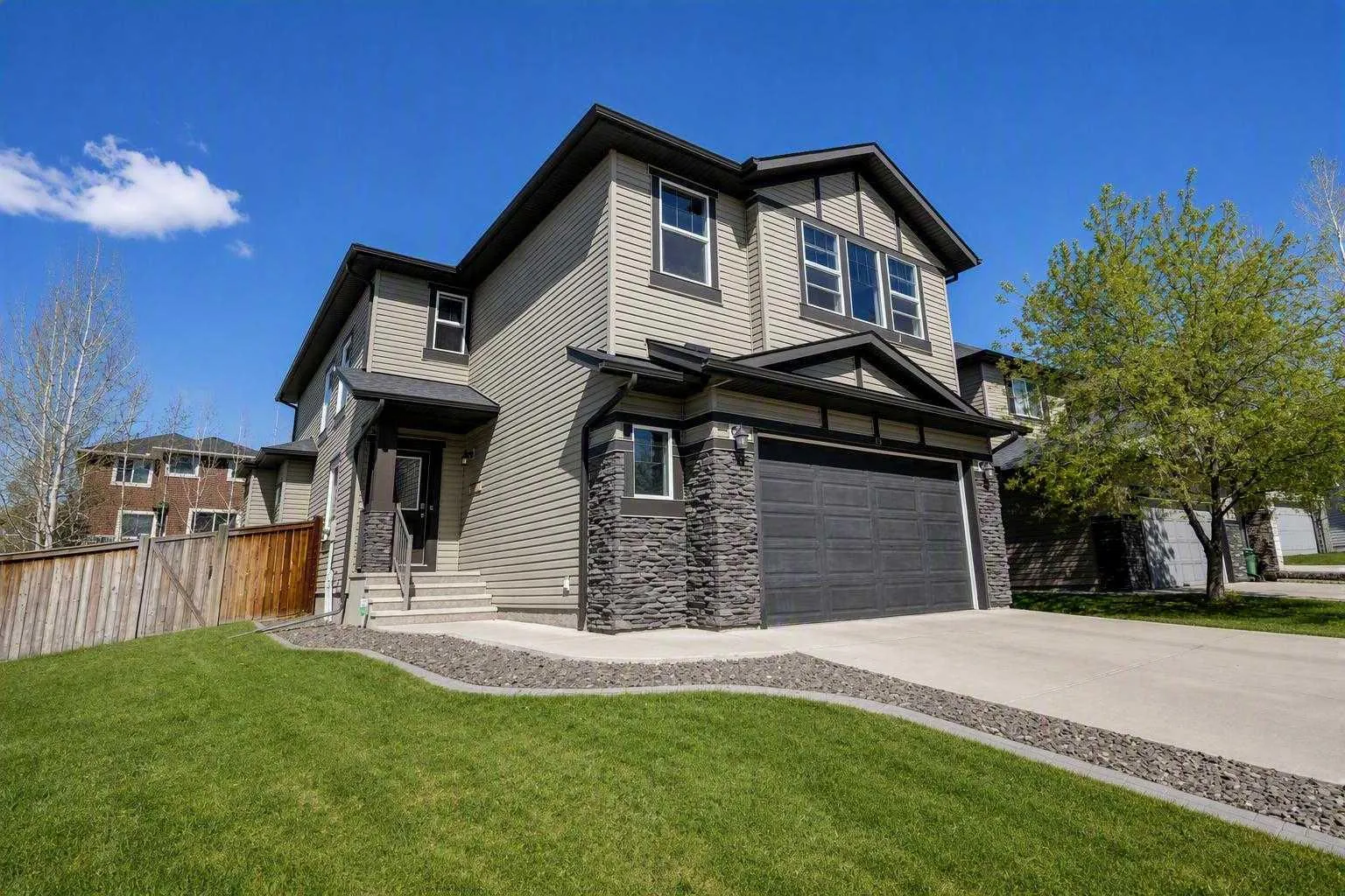 29 Drake Landing Loop, Okotoks